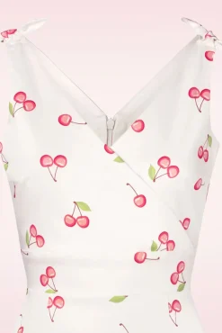 Shop Glamour Bunny Das Harper Etuikleid Mit Kirschmuster In Weis