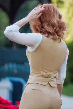 Flash Sale Glamour Bunny Business Babe Dianne Weste In Beige