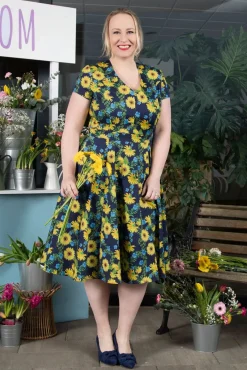 Cheap Topvintage Boutique Collection Exklusiv Bei Topvintage ~ Olivia Swing Kleid Mit Kurzen Armeln In Dunkelblau