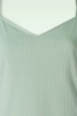 Flash Sale Banned Retro Fara Top In Grun