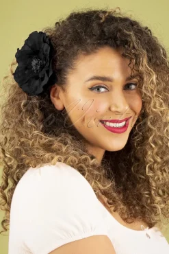 Hot Urban Hippies Grose Blumencorsage In Schwarz