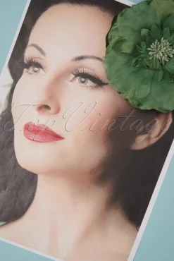 Cheap Urban Hippies Grose Blumencorsage In Wiesengrun