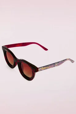 Shop Surkana That Girl Sonnenbrille In Braun