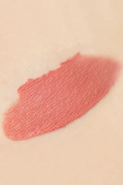 Store The Balm Treffen Sie Matte Hughes In Honest Coral